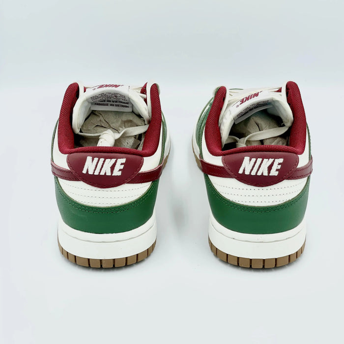 Nike Dunk Low Gorge Green SA Sneakers
