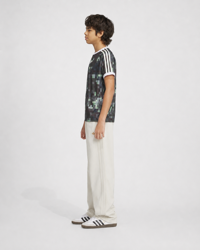 playera adidas gfx camo juvenil jz9939