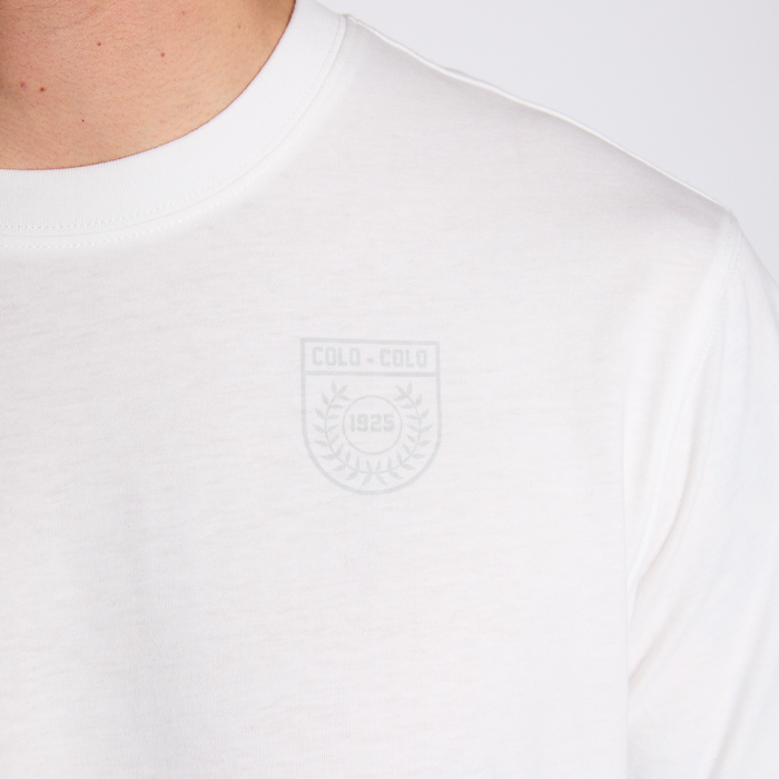 Polera Colo Colo Urbano Hombre Cacique Blanco Gris