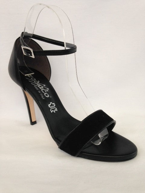 Zodiaco Zable available in 3 colours