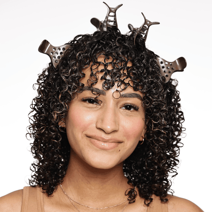 Bounce Curl Volume Root Clips eco-friendly hair clips lifting roots for volume on fine, medium, and coarse hair types.