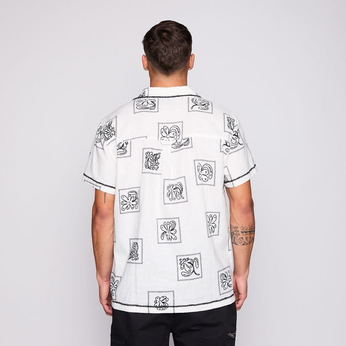 Camisa Reef Men Beige Diseños Negro