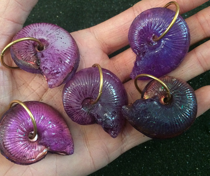 CAST AMMONITE PENDANT