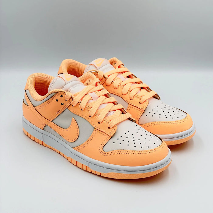 dunk low peach cream