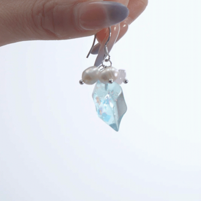 Icy Blue Ocean Freshwater Pearl Earrings 1pair