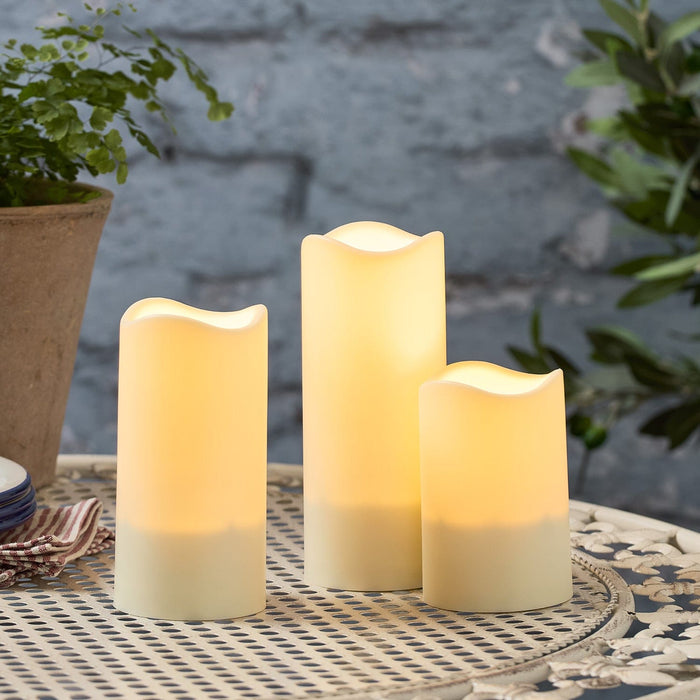CA24018-SL-Setof3SolarPoweredLEDCandles.jpg