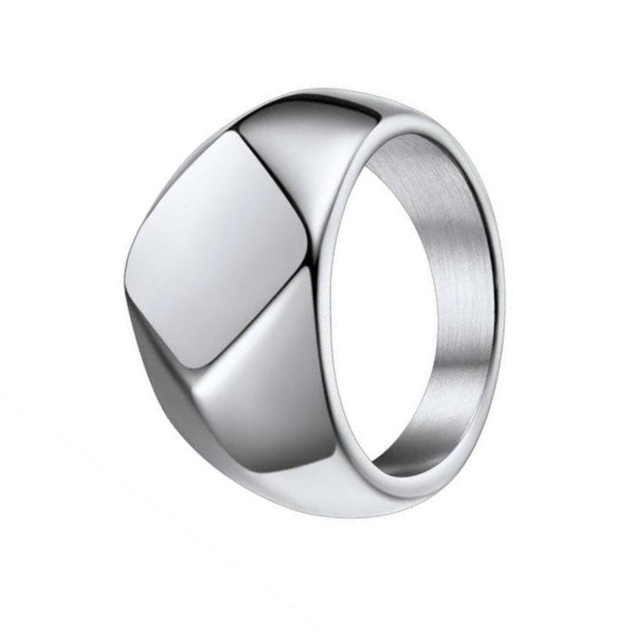 Men’s polished gold square face ring, modern elegance, bold silhouette.