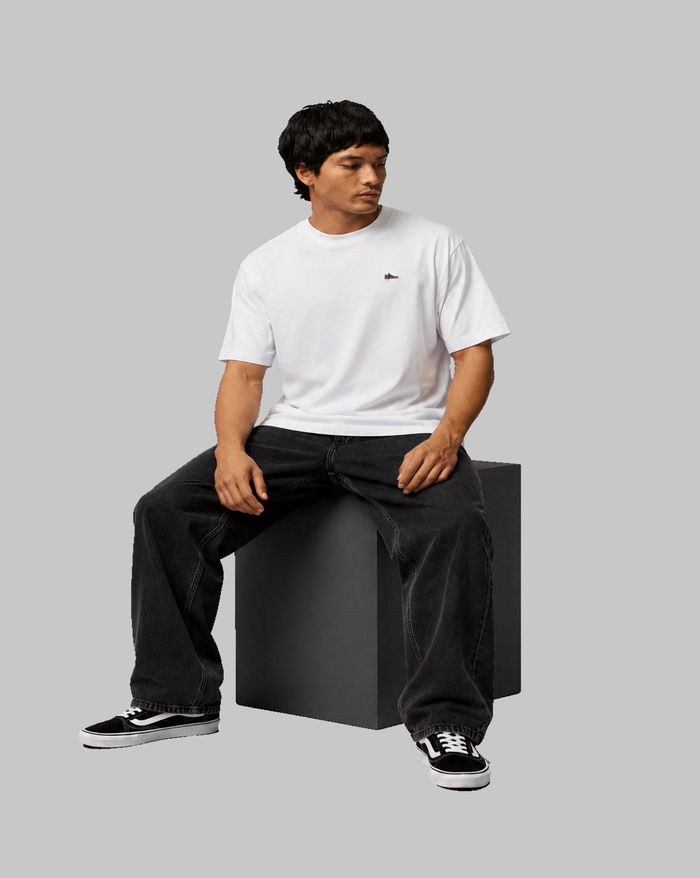 playera nike sneaker hombre if3107-100