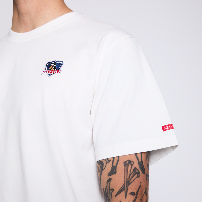 Polera Colo Colo Urbano Hombre Escudo Blanco