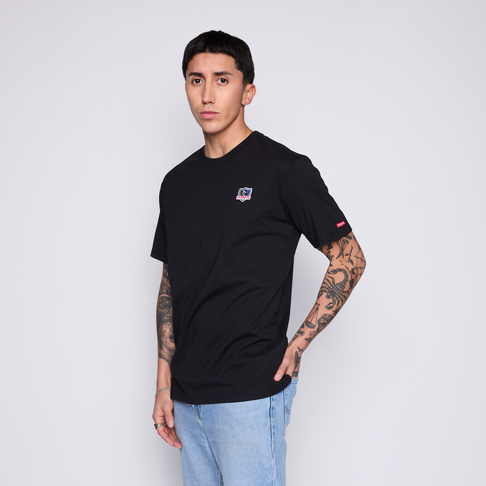 Polera Colo Colo Urbano Hombre Escudo Negro