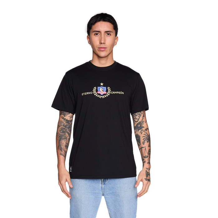 Polera Colo Colo Urbano Hombre Eterno Campeón Negro Escudo Verano