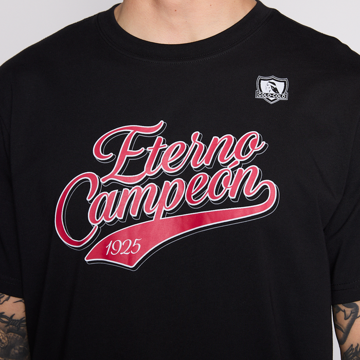 Polera Colo Colo Urbano Hombre Eterno Campeón Negro y Rojo