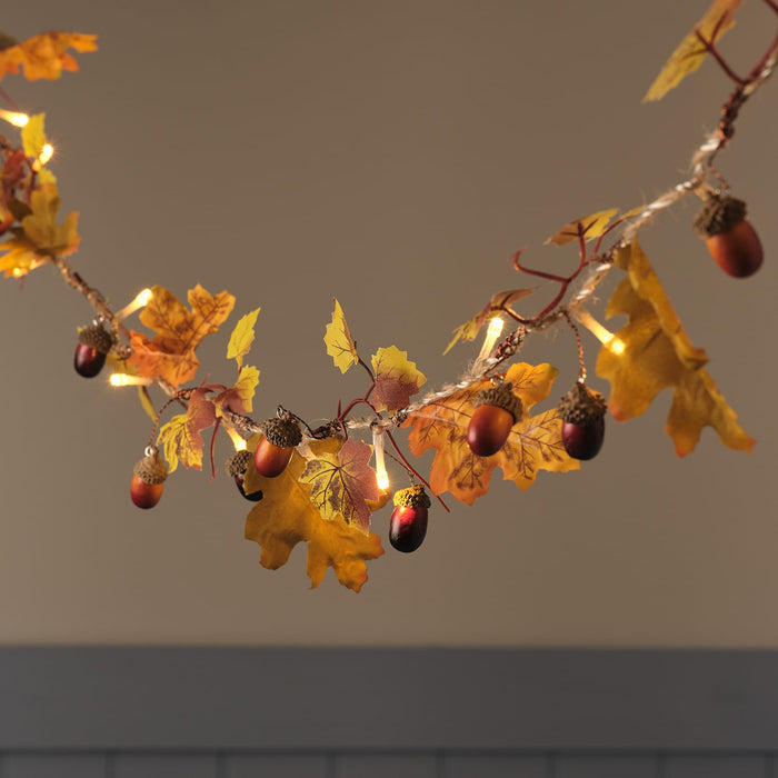 Pre Lit Oak & Acorn Autumn Garland