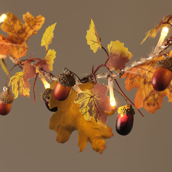 Pre Lit Oak & Acorn Autumn Garland
