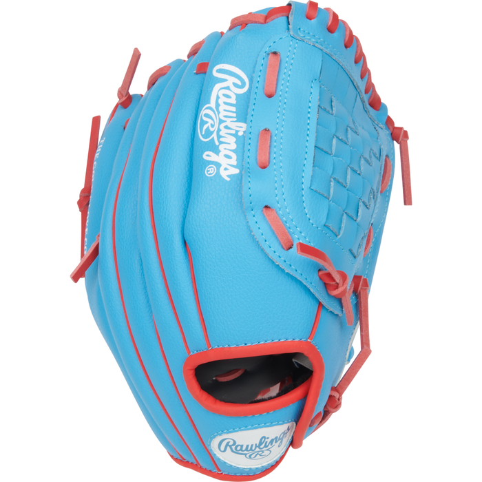 The Rawlings Players Series 10.5″ Youth Baseball Glove (PL105CB) features a light blue design with striking red laces and accents, a woven pocket, and the iconic Rawlings logo displayed on the back. This glove combines eye-catching style with dependable performance for young players.