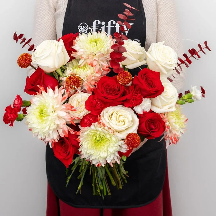 Scarlett Red Diy Flower Kit Apron - Image