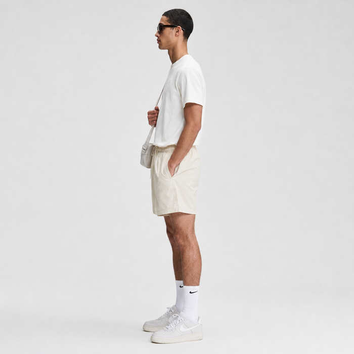 short nike club flow hombre fn3307-229