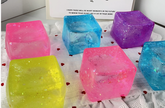 Squishy Nice Cube Squishy : Triangle