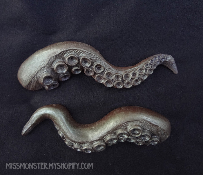 TENTACLE BARRETTES